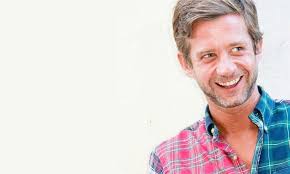 He is a celebrity actor. Pedro Granger Reencontra Colegas De Elenco Da Novela A Herdeira