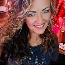 Hello all, my name is Kris Kuskowski and after over 20 years working at the  east side established Resch's Bakery I have decided to leave and open up my  own bakery. We