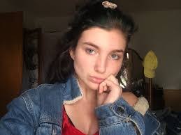 Jocelyn Farris's Instagram, Twitter & Facebook