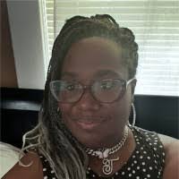 Tracy Bernard's Instagram, Twitter & Facebook