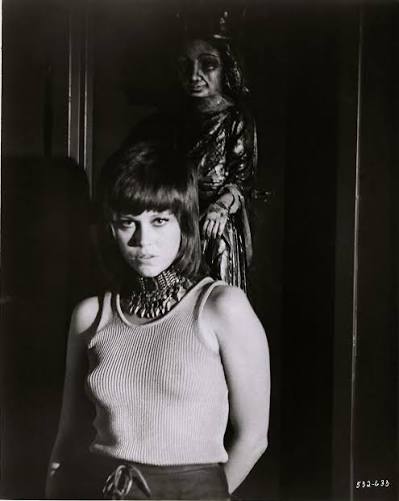 Seattle Film Blog: The Loneliness of the Late-Night Call Girl in Alan J.  Pakula's Deceptively Chilly Klute