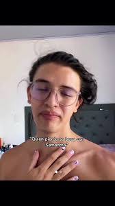 Samantha Barrera's Instagram, Twitter & Facebook