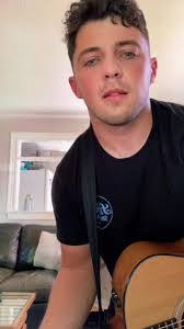 Ariel Mason's Instagram, Twitter & Facebook