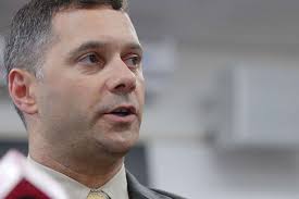 Cop-turned-politician seeks seat