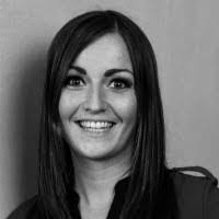 Sandra Parr's Instagram, Twitter & Facebook