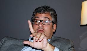 EL ECO DE LAS VOCES: Juan Manuel de Prada, escritor: “Me siento a gusto  escribiendo sobre temas incómodos”