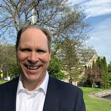 Andrew Helgren's Instagram, Twitter & Facebook