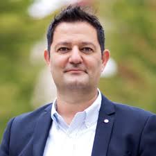 Meet one of our brilliant advisors