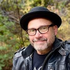 Laura Buxton's Instagram, Twitter & Facebook