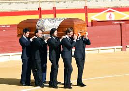 Familiares y amigos despiden del torero José María Manzanares en Alicante