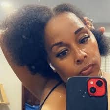 50 Cent was asked to choose between Nicki Minaj & Cardi B and his “answer”  was priceless! 😂😂