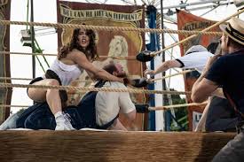 How a“ ”wheelbarrow of weights and chicken helped Emily Bett Rickards  transform into a wrestler for “Queen of the Ring”