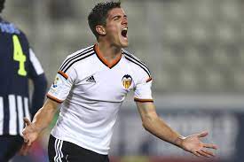 Rodrigo de paul with a debut for.about 60 seconds? Valencia Appeal De Paul S Four Match Ban