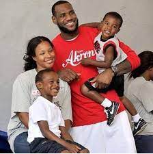 Lebron james' wife, savannah james, is a constant fixture in her husband's life. Beautiful Black Family Black Love Couples Black Families Black Celebrity Couples