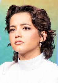 Isabel Merced's Instagram, Twitter & Facebook