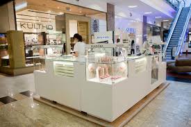 Map.md este o hartă vectorială a republicii moldova cu un catalog detaliat de locații și instituții, opțiuni de căutare simple și clare. Pandora A Inaugurat Un Magazin InsulÄƒ In BÄƒneasa Shopping City Divertisment Stiri Eva Ro
