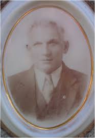 Comments? Dr. Mesirow, of Benton Harbor, Michigan, was a nephew of my 1c2r.  Don't know why they were in Washington, Iowa, at the time.