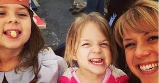 20 Things Jodie Sweetin's Kids Do (That Candace Cameron Would Never Allow)