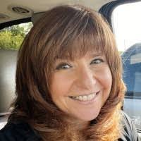 Christine Mariani's Instagram, Twitter & Facebook