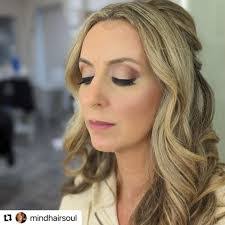 Lori Rude's Instagram, Twitter & Facebook