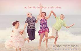 8 Tips For Families Before Their Photo Session Family Photography Outfits Photography Poses Family Family Photoshoot