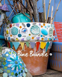 Mosaik Uberall Im Garten Binebraendle Mosaik Blumentopf Buch Frechverlag Meinebuntewelt Meinbuntergarte In 2020 Mosaik Selber Machen Mosaik Kreativ Basteln