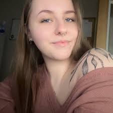 Addie Peacock's Instagram, Twitter & Facebook