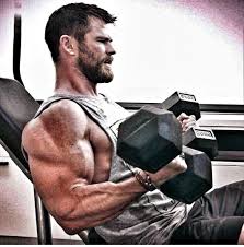 Chris hemsworth is an australian actor best known for portraying the 'marvel comics' superhero, thor, in the american flick 'thor', a blockbuster that gave him international fame. Chris Hemsworth Trainiert Ordentlich Muskelmasse An Um Hulk Hogan Zu Spielen