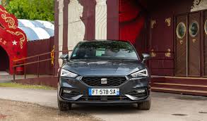 Pull the plug on boredom. Seat Leon E Hybrid Connected Iberian Salon Caradisiac Electric Hybrid 2021 Byri