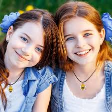 Amazon.com: Bee Party Favors 24 Packs Valentine Party Favor Birthday Party  Goodies Bag Decor Gifts Bag for Kids Honey Bee Party Bumble Bee Favors  Sunflower Party Giveaways Supplies for Baby Shower, Birthday