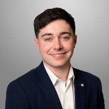 Happy to announce I've graduated from University of Limerick with a First  Class Honours (1:1) in Economics and Finance and minoring in Financial  Services in Business after an enjoyable summer working… |