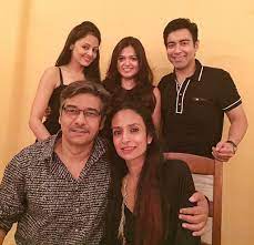 She made her acting debut with a. Suchitra Pillai On Twitter Beintehaa Love To Iamnavedaslam Happy Bday Usmaan Saab We Love U Https T Co Fyr0alsyqa