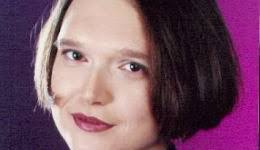 Lara Carter's Instagram, Twitter & Facebook