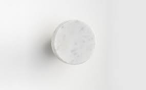 Finish your look today with coordinating pieces from the windemere collection (sold separately). Paco Jaanson Marmo Mr008w White Carrara Robe Hook Design Bathware