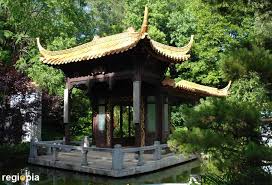 Die umliegenden isarauen bieten inmitten von münchen ein stück unberührte natur. Parks Und Garten In Munchen