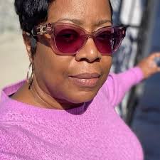 Deion Sanders kids tried to get him to walk with his Ex-Wife one last time  but he fled the scene immediately 😭 (🎥 Shilo Sanders)