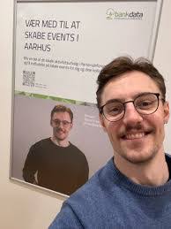 Daniel Knudsen's Instagram, Twitter & Facebook