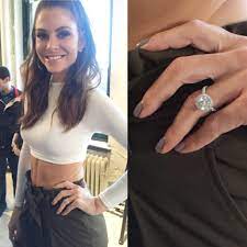 25 Heavenly Halo Engagement Rings Celebrity Halo Engagement Rings Celebrity Engagement Rings Halo Engagement Rings