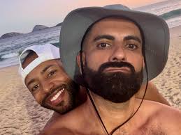 Photos by Ernesto James Espejo (@espayhoe) · April 3, 2025