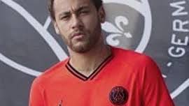 Nous vendons des nouveaux ballons de soccer et maillots toutes les grandes équipes de clubs et internationales, y compris barcelone, le real madrid, arsenal, chelsea, manchester united, manchester city, liverpool, tottenham, milan ac. Pas Cher Maillots De Foot Promo Replique Maillots De Football Livraison Gratuite