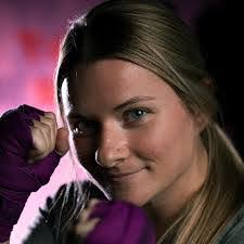 Nicole Boquet's Instagram, Twitter & Facebook