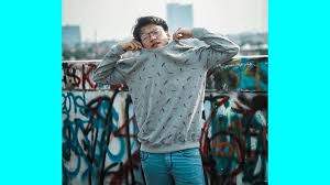 Dalam rangka memberikan nama yang bermakna bagi anak baru lahir tentunya perlu diimbangi dengan kecantikan kata kata dan makna yang terkandung di dalam nama tersebut. Arti Nama Fauzi Posbunda