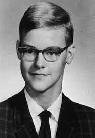 Victoria Moberg's Instagram, Twitter & Facebook