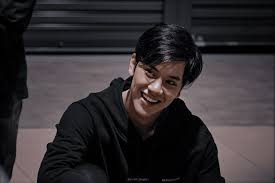 Dengan media uadara untuk melipatgandakan pesan. Pin On Nanon Korapat