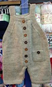1 2 Yas Bahcevan Kisa Pantalon Baby Knitting Patterns Baby Outfits Orgu