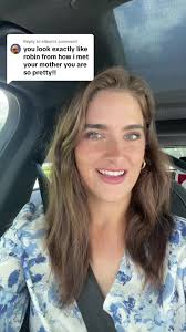 Replying to @eileen #howimetyourmother #robinscherbatsky  #halloweencostumeideas