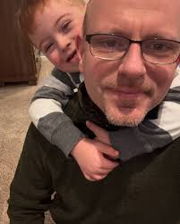 Daniel Grindstaff 🪕 (@danielgrindstaffbanjo) • Instagram photos and videos