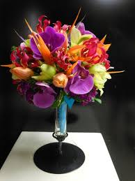 Bird Of Paradise Bouquet Wedding Beautiful Bright Summer Wedding Bouquets Weddingomania Modern Wedding Bouquets Wedding Flower Girl Basket Bird Of Paradise Wedding
