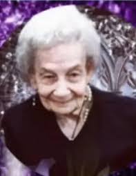 Phyllis Marie's Instagram, Twitter & Facebook