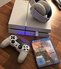 Just in time for the new year, we've rounded up the best fitness games to help you get your workout on indoors. Throwback To My White Ps4 Ps4 Console Playstation Playstation Games
